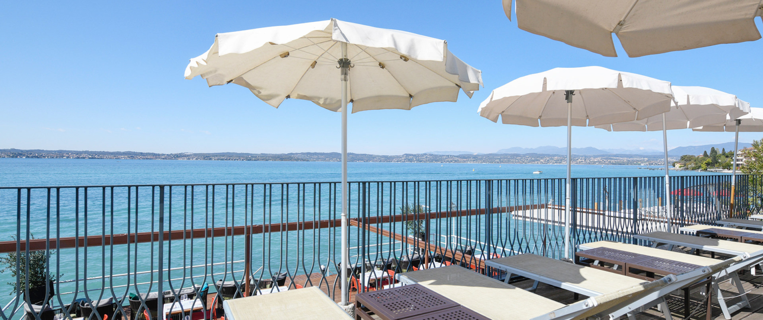 The solarium deck over Lake Garda